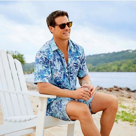 Caribbean Mens ShortRetro Coral Print 7
